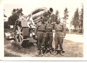 Momma's 2 uncles and a friend that manned the tank. Grandmama's other brother was polar opposite to Uncle WW2 Sergeant. He was a sweetheart.